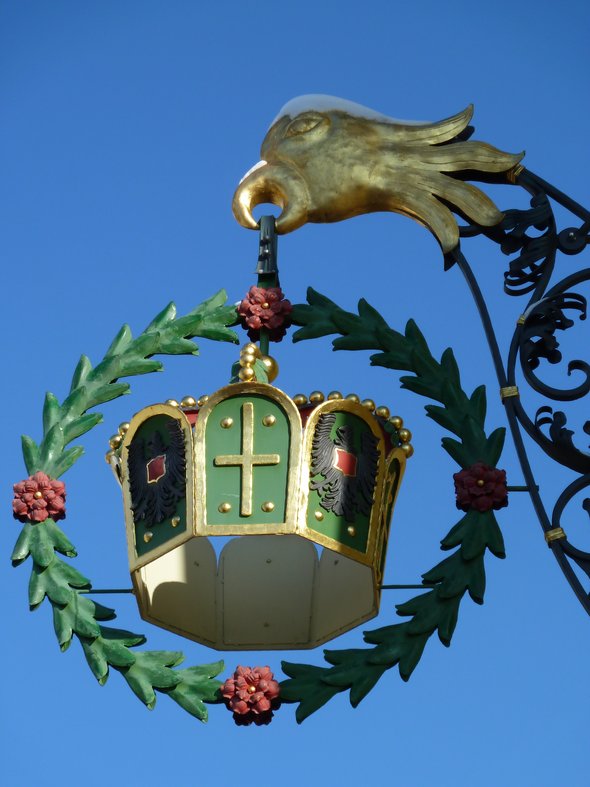 Krone mit Adler