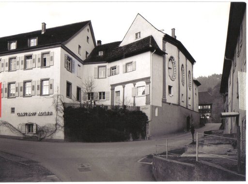 Schwarz-weiß Foto von Franziskaner Kloster
